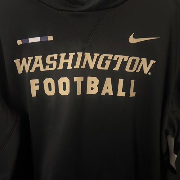 Washington Huskies Nike Dri Fit Football hoodie - Picture 2 of 4